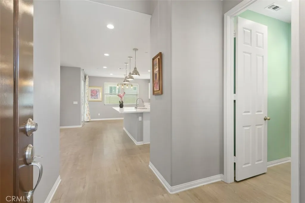 32059 Radiant Drive, Temecula, California 92591 home-pic-3